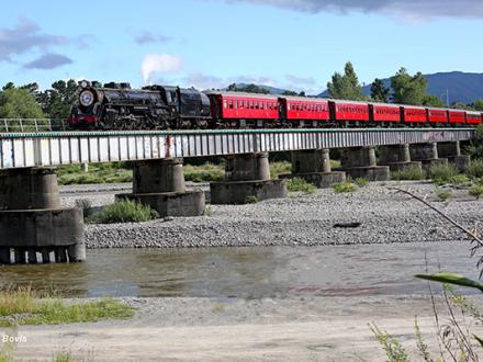 North pole express Otaki Bridge