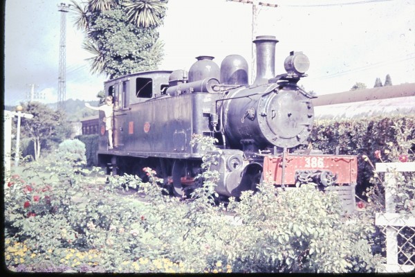 vintage-engine-wf386