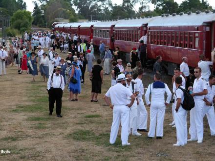 charter train art deco otane