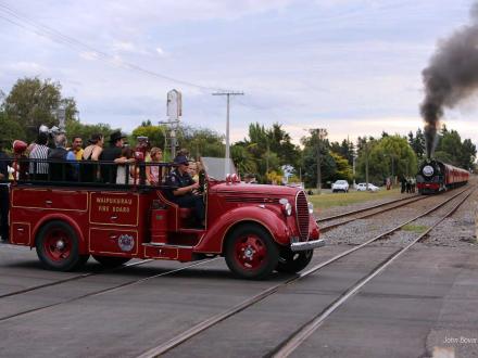 steam train fire engine otane