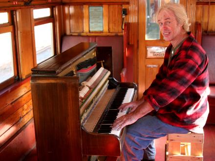 wayne mason train piano