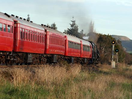 express steam train ride manakau