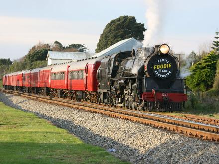 heritage steam express manakau