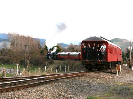 vintage train ride manakau