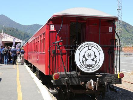 train tailboard