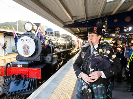 anzac piper petone