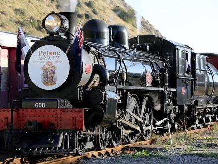 scenic anzac train