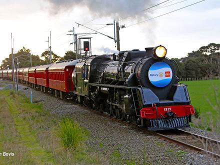 Approaching Halcombe