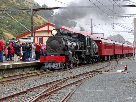heritage steam train ride kapiti ab608