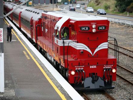 grand circle rail cruise paekakariki