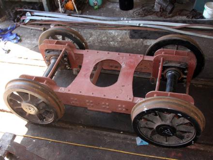 engine leading bogie