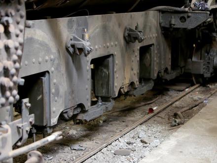 driving wheels removed ka945